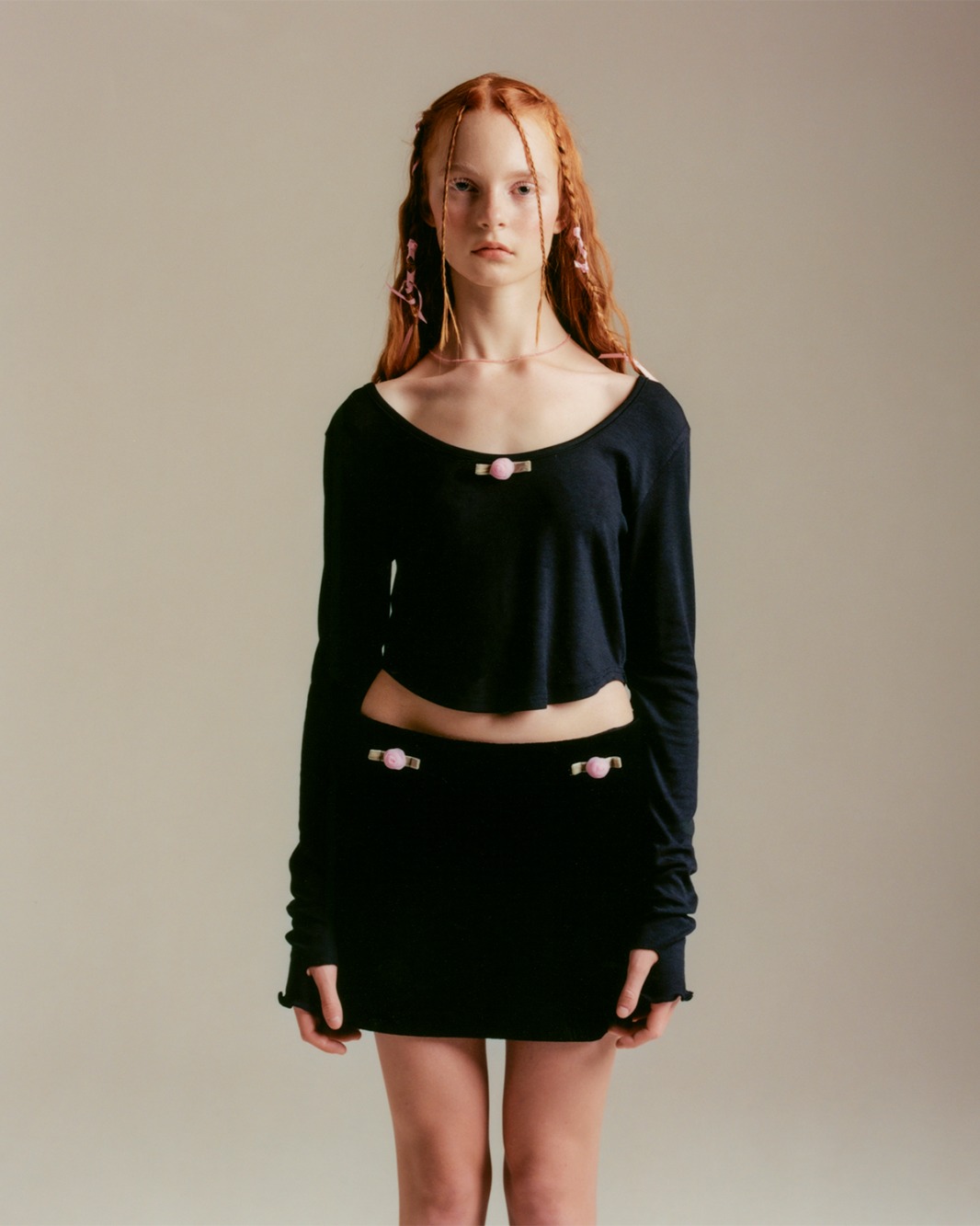 ROSE WARMER SLEEVES TOP &quot;BLACK&quot;